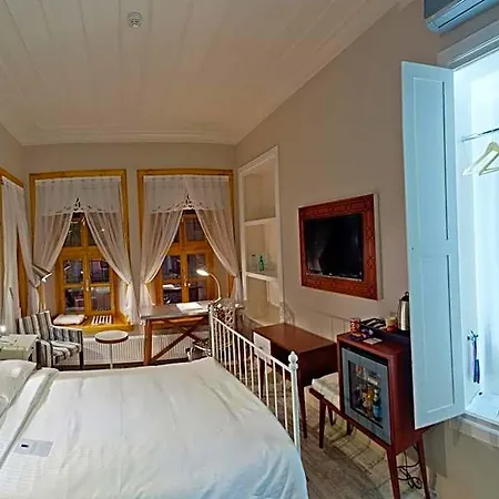 Otel Hich 3*