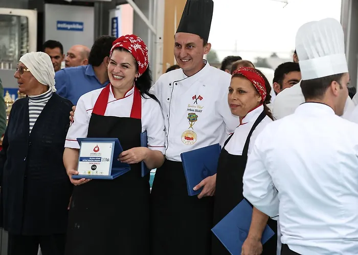 科尼亚高酒店 3* 科尼亚