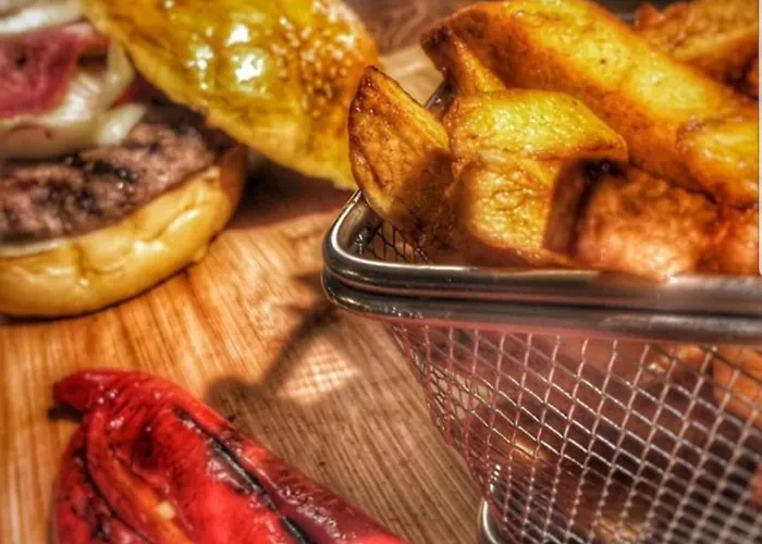 科尼亚高酒店 3* 科尼亚